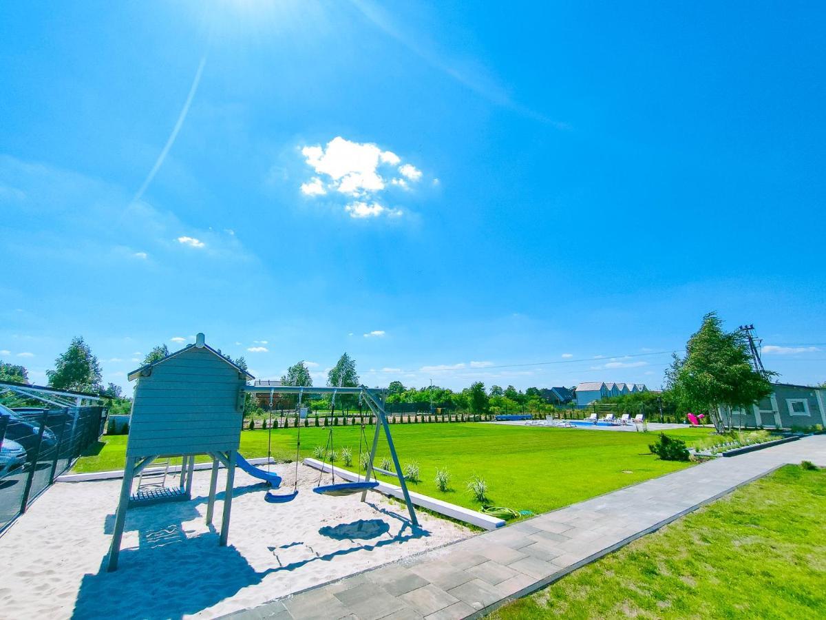 Slonce I Woda Domki Caloroczne, Klimatyzacja, Podgrzewany Basen, Bezplatny Parking Łeba Exterior foto